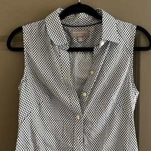 Size 6 Banana Republic Button Down Blouse